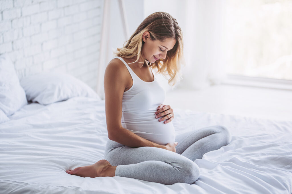 gravid kvinna, faderskapstest under graviditet, pappatest, dna-test, fostertest